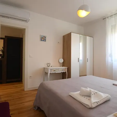 Maritimo Apartmán *